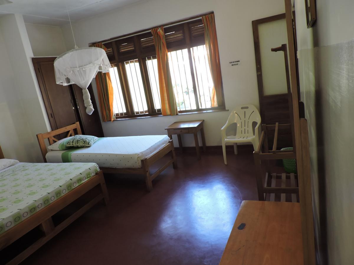 Hotel Mango Garden Kandy Bagian luar foto