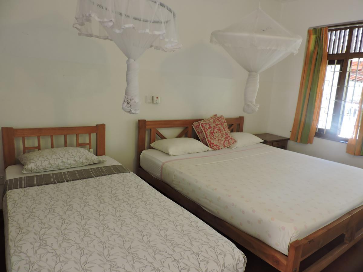 Hotel Mango Garden Kandy Bagian luar foto
