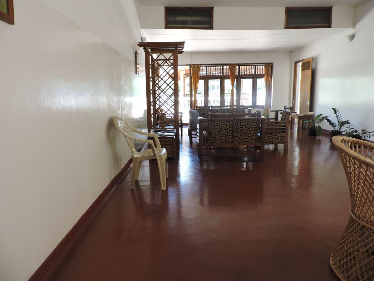 Hotel Mango Garden Kandy Bagian luar foto