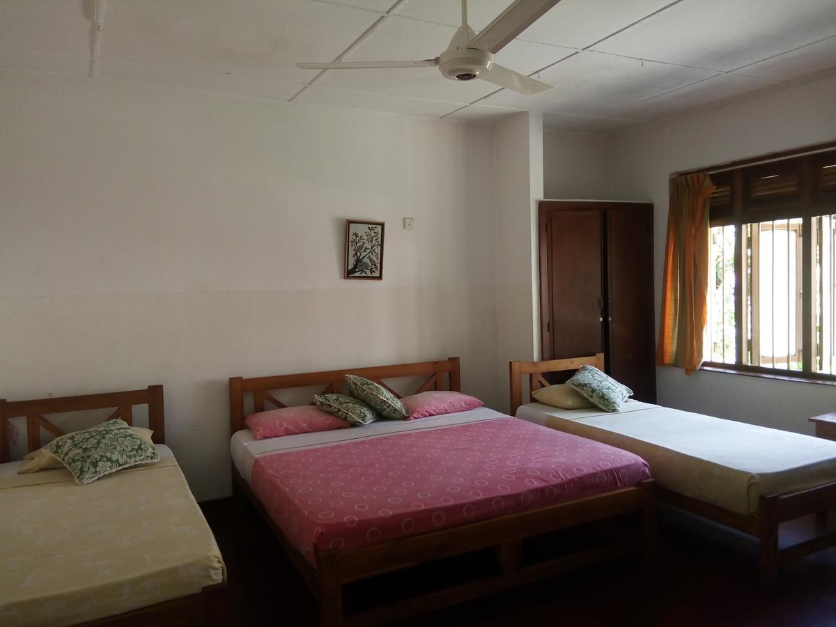 Hotel Mango Garden Kandy Bagian luar foto