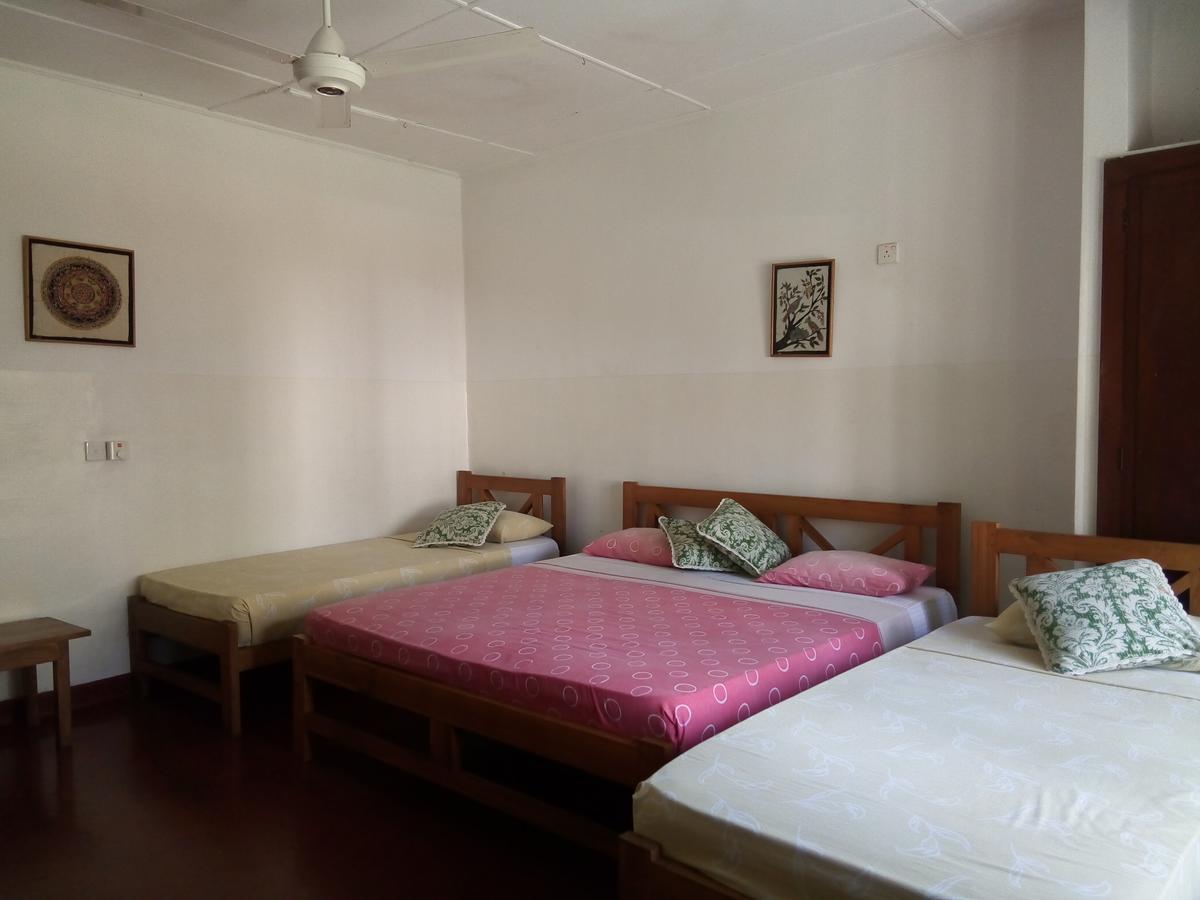 Hotel Mango Garden Kandy Bagian luar foto