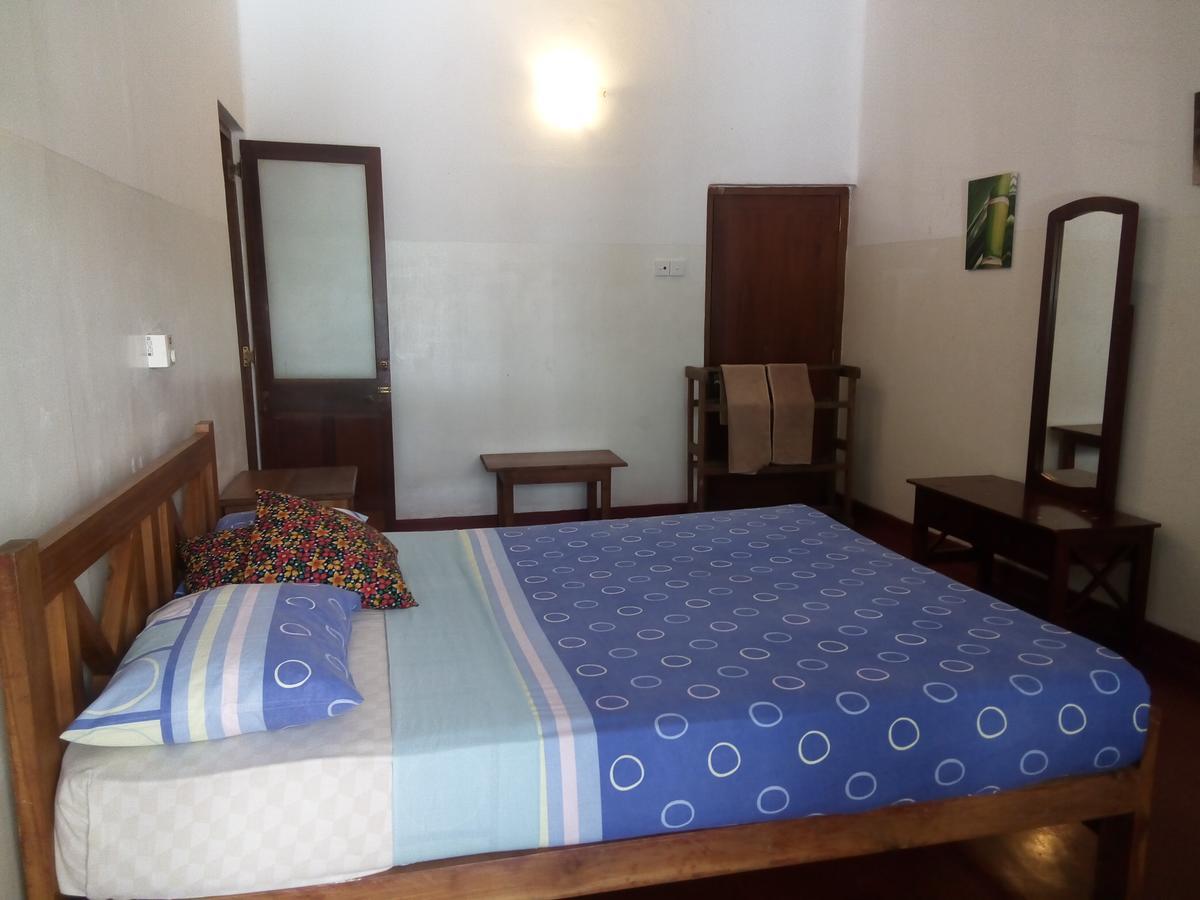 Hotel Mango Garden Kandy Bagian luar foto