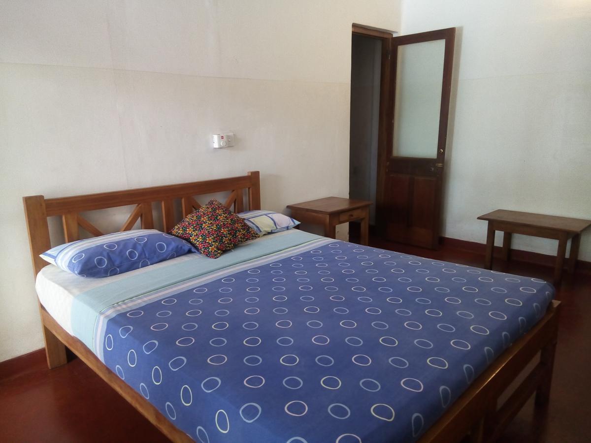Hotel Mango Garden Kandy Bagian luar foto
