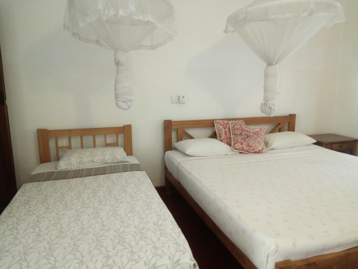 Hotel Mango Garden Kandy Bagian luar foto