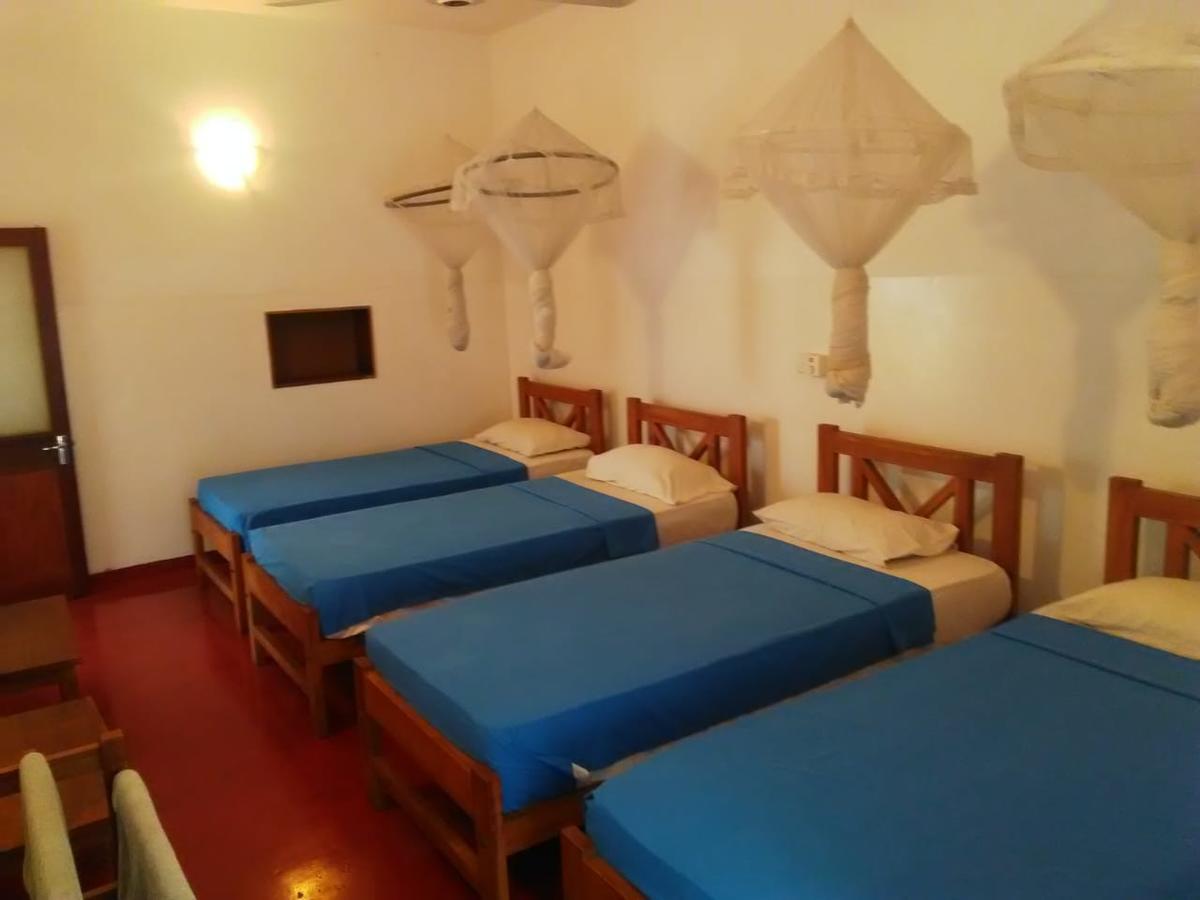Hotel Mango Garden Kandy Bagian luar foto