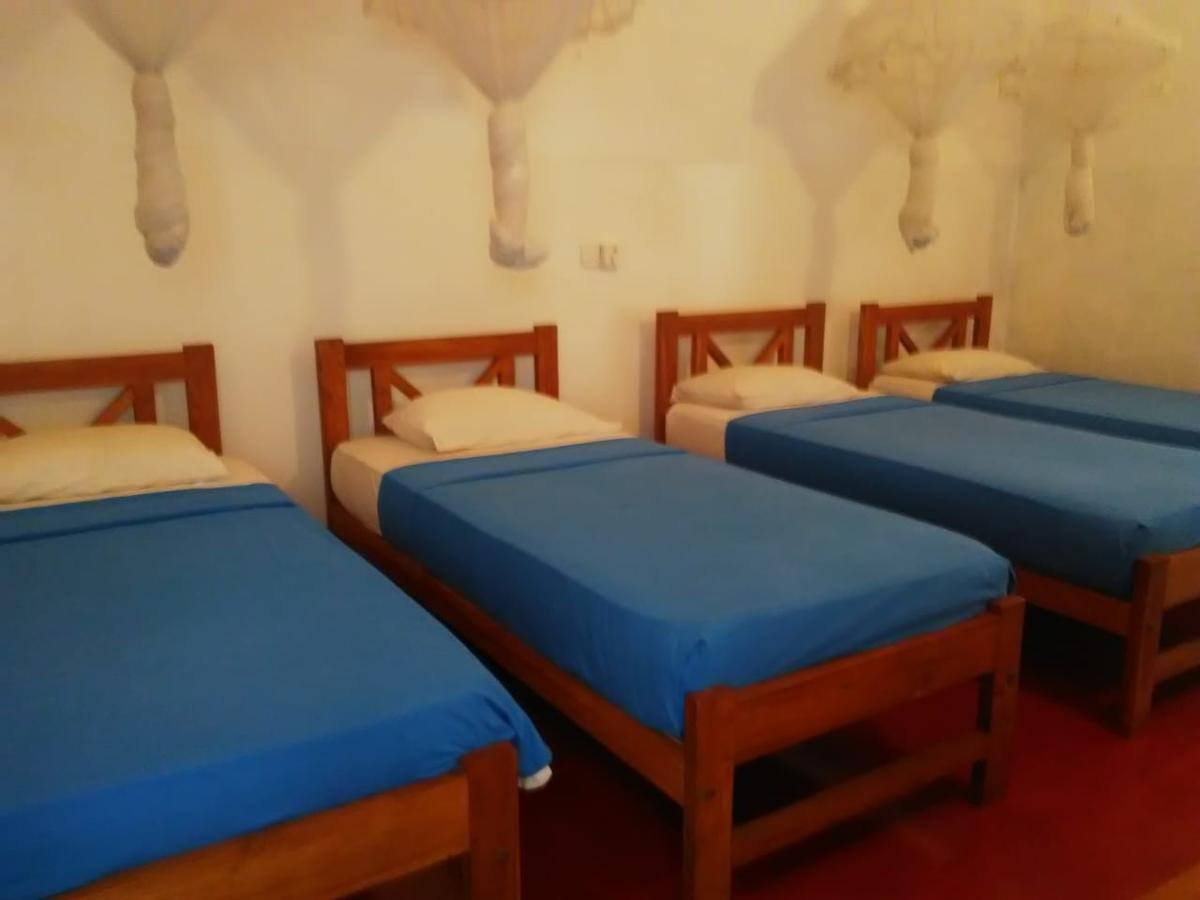 Hotel Mango Garden Kandy Bagian luar foto
