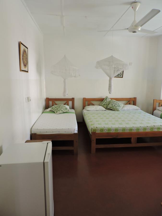 Hotel Mango Garden Kandy Bagian luar foto